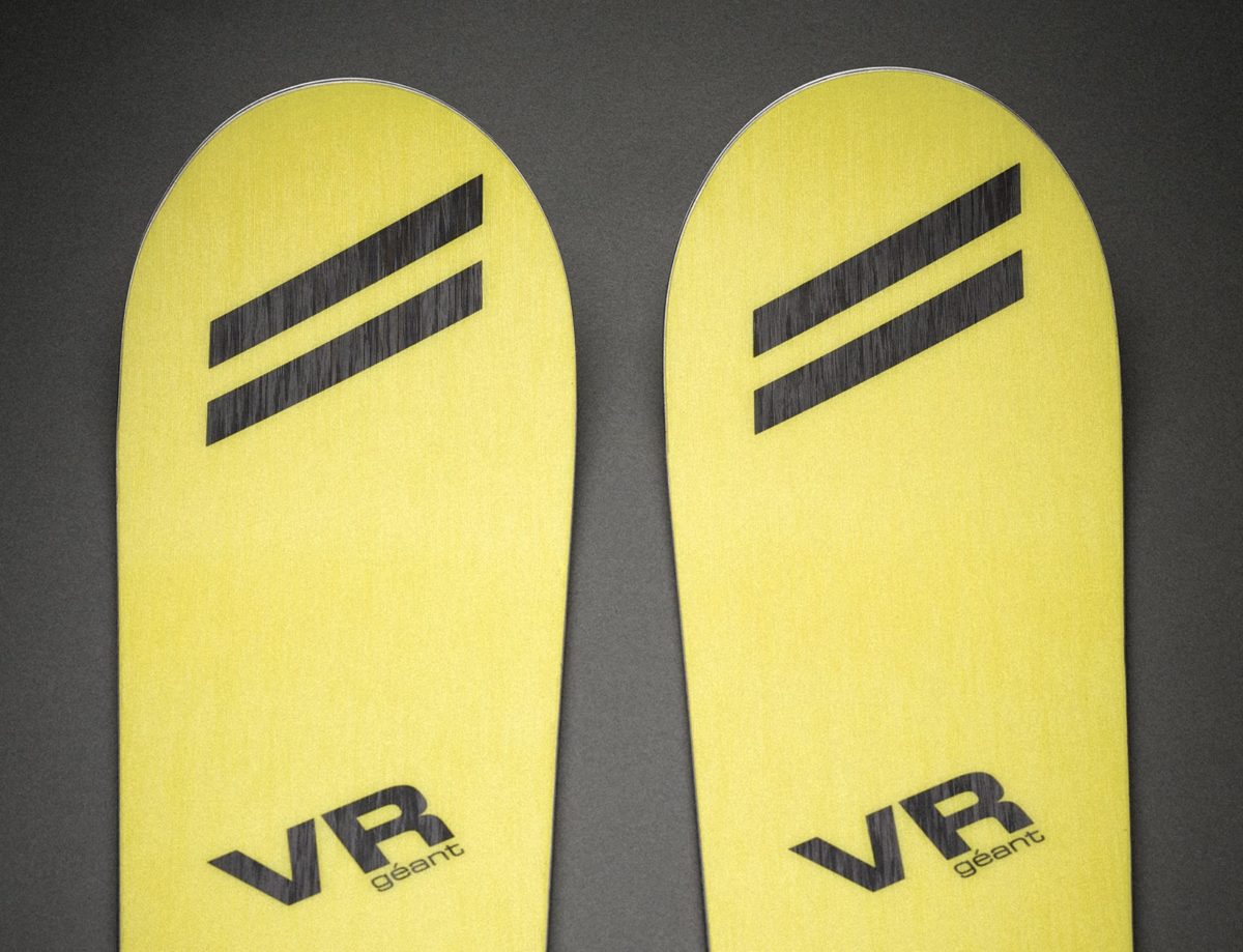vr-geant-avant-du-ski-min-1200x919